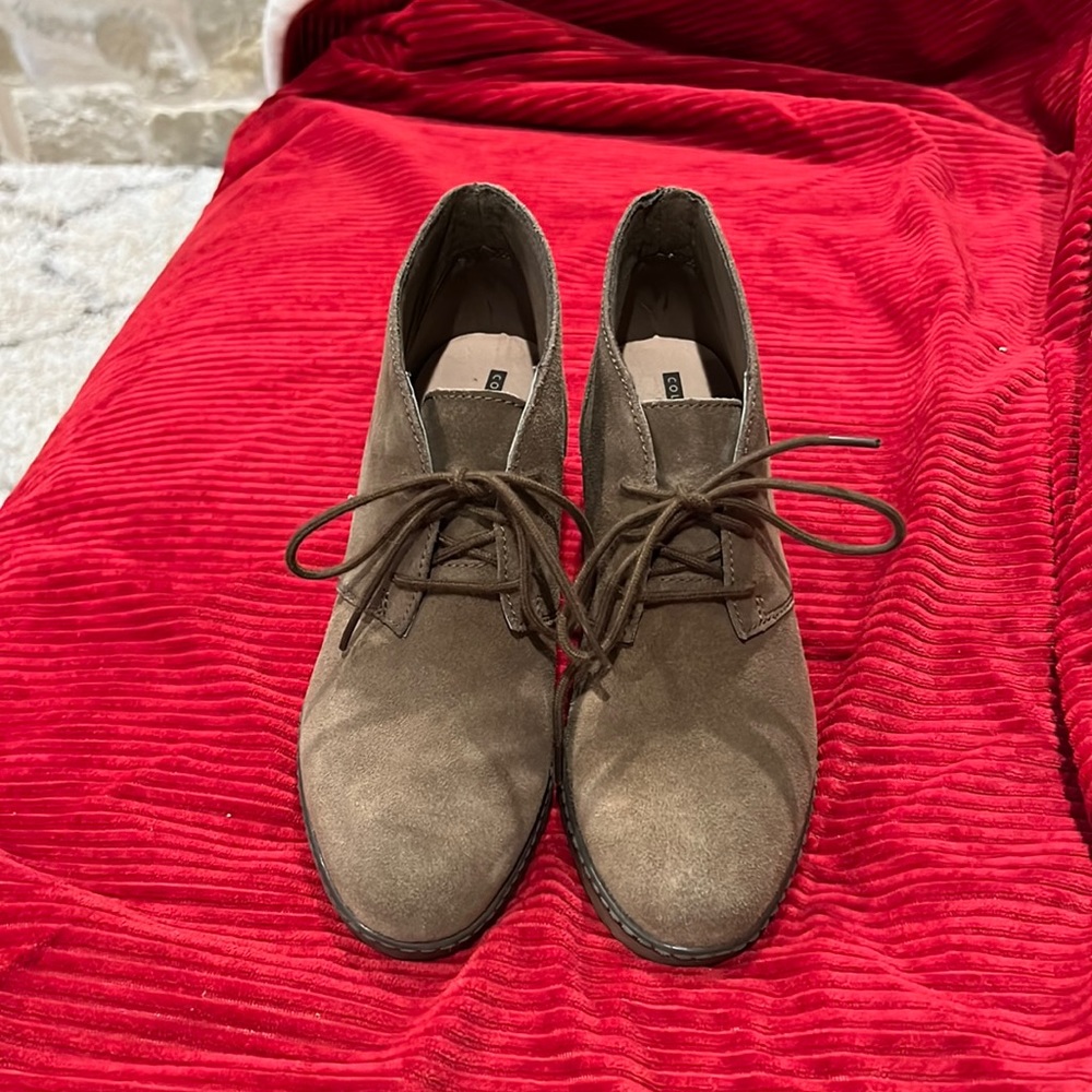 Clarks wedge lace up shoe